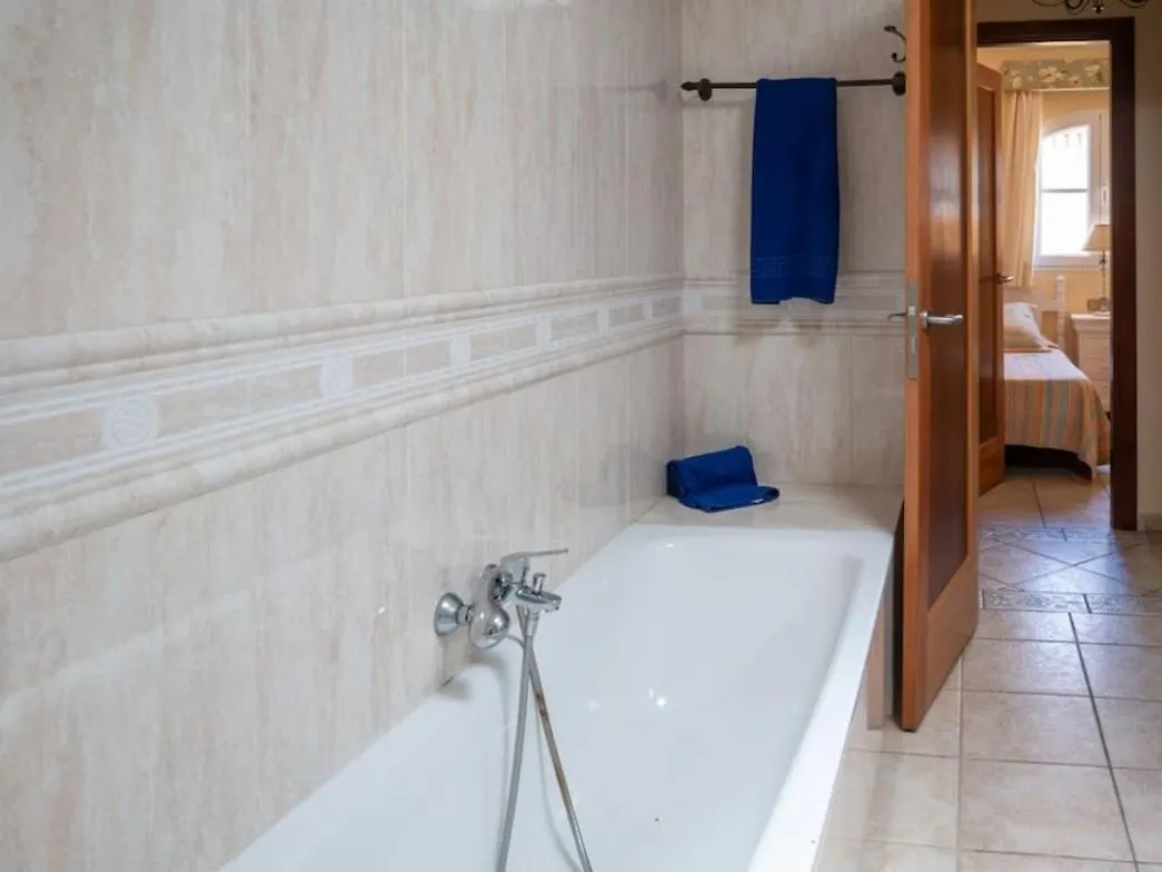 Holiday Villa Vergel With Huge Private Pool, Jacuzzi, Sauna & Bbq By Amazzzing Travel Caleta De Fuste