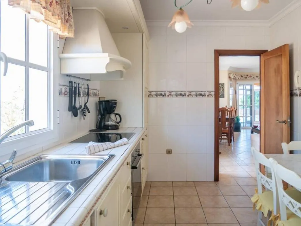 Holiday Villa Vergel With Huge Private Pool, Jacuzzi, Sauna & Bbq By Amazzzing Travel Caleta De Fuste